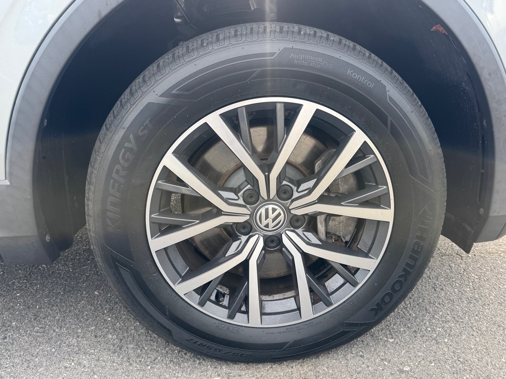 Volkswagen Tiguan SE 2020 Volkswagen Tiguan SE 2020