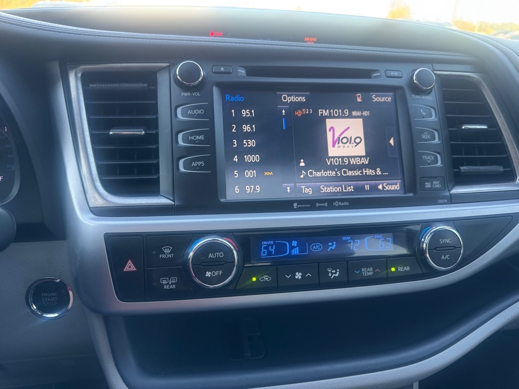 Toyota Highlander SE AWD V6 2018 Toyota Highlander SE AWD V6 2018