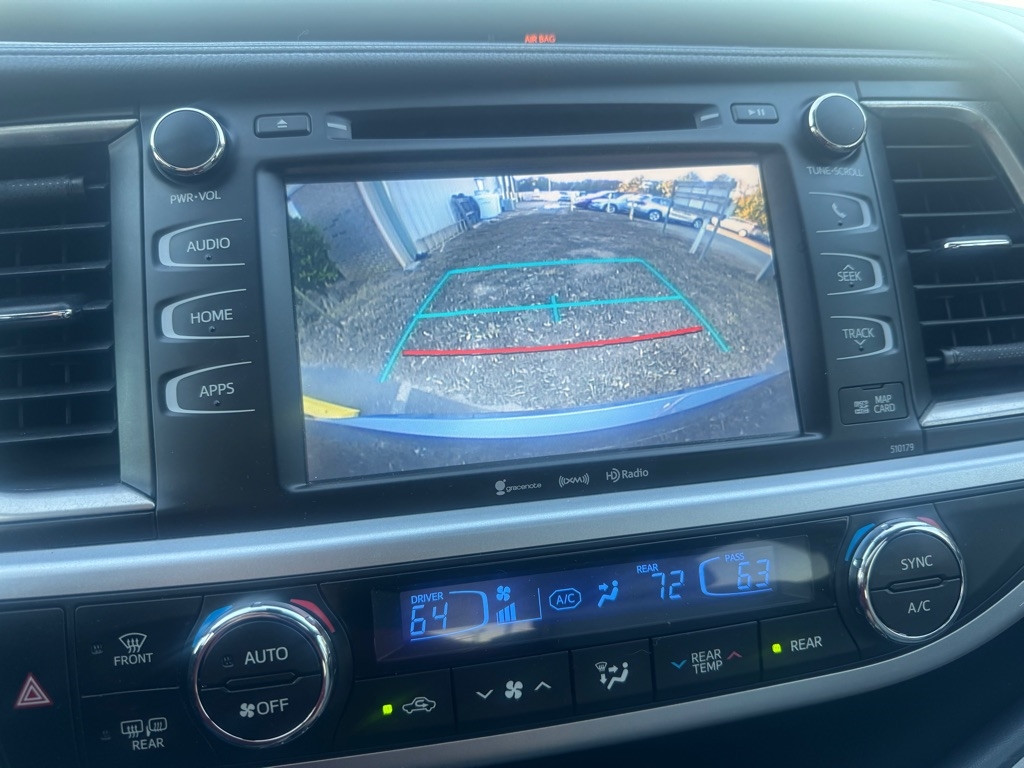 Toyota Highlander SE AWD V6 2018 Toyota Highlander SE AWD V6 2018