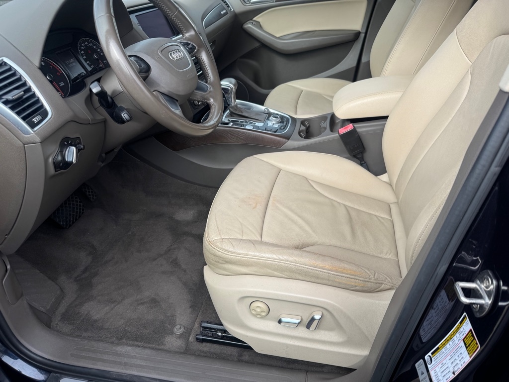 Audi Q5 2.0T Premium Plus quattro 2017 Audi Q5 2.0T Premium Plus quattro 2017