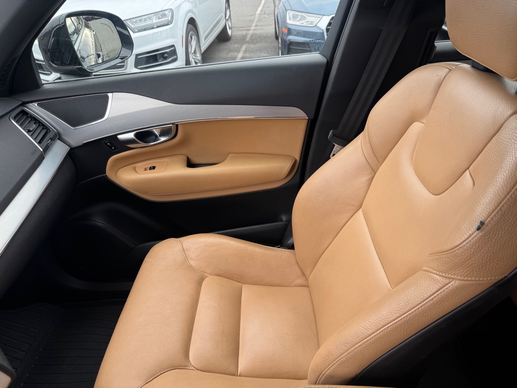 Volvo XC90 T6 Momentum AWD 2017