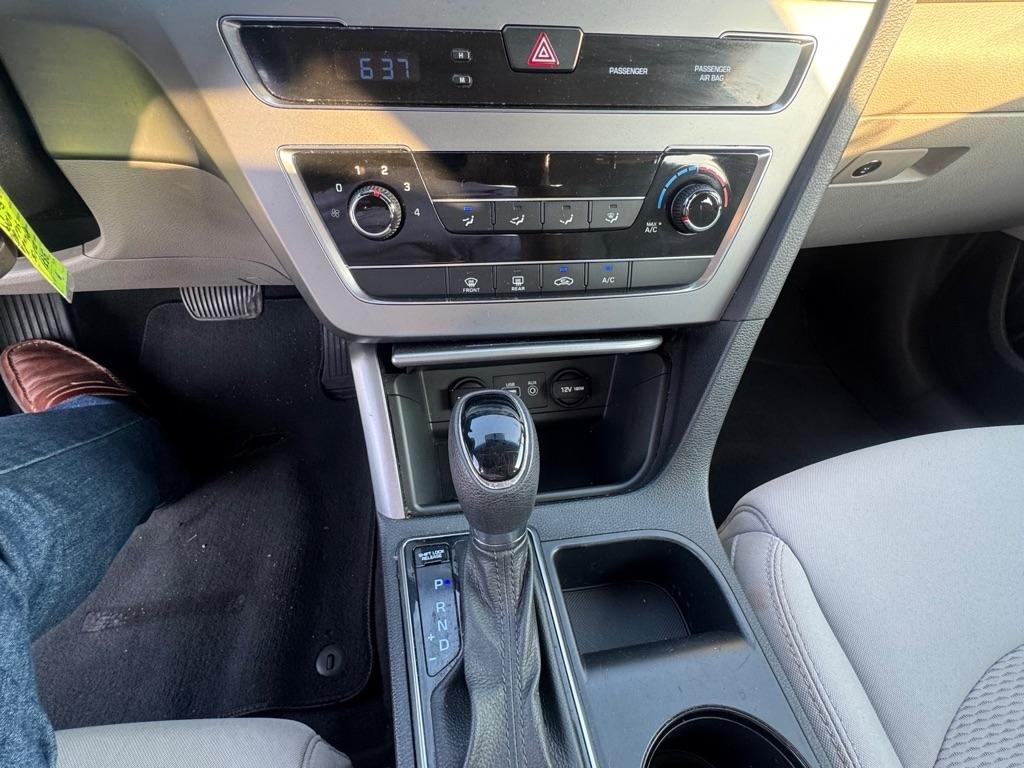Hyundai Sonata SE 2015