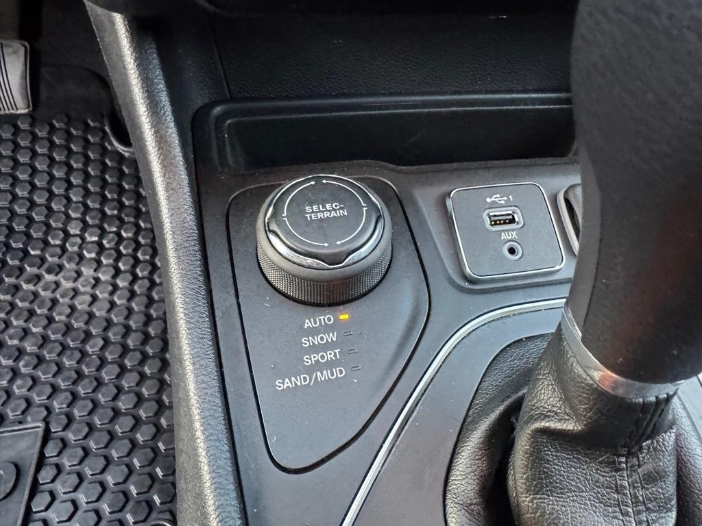 Jeep Cherokee Latitude 4WD 2020