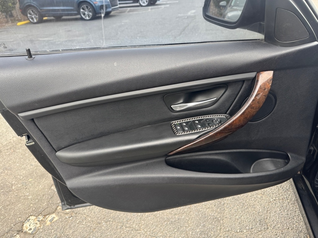 BMW 3-Series 328i xDrive Sedan 2014