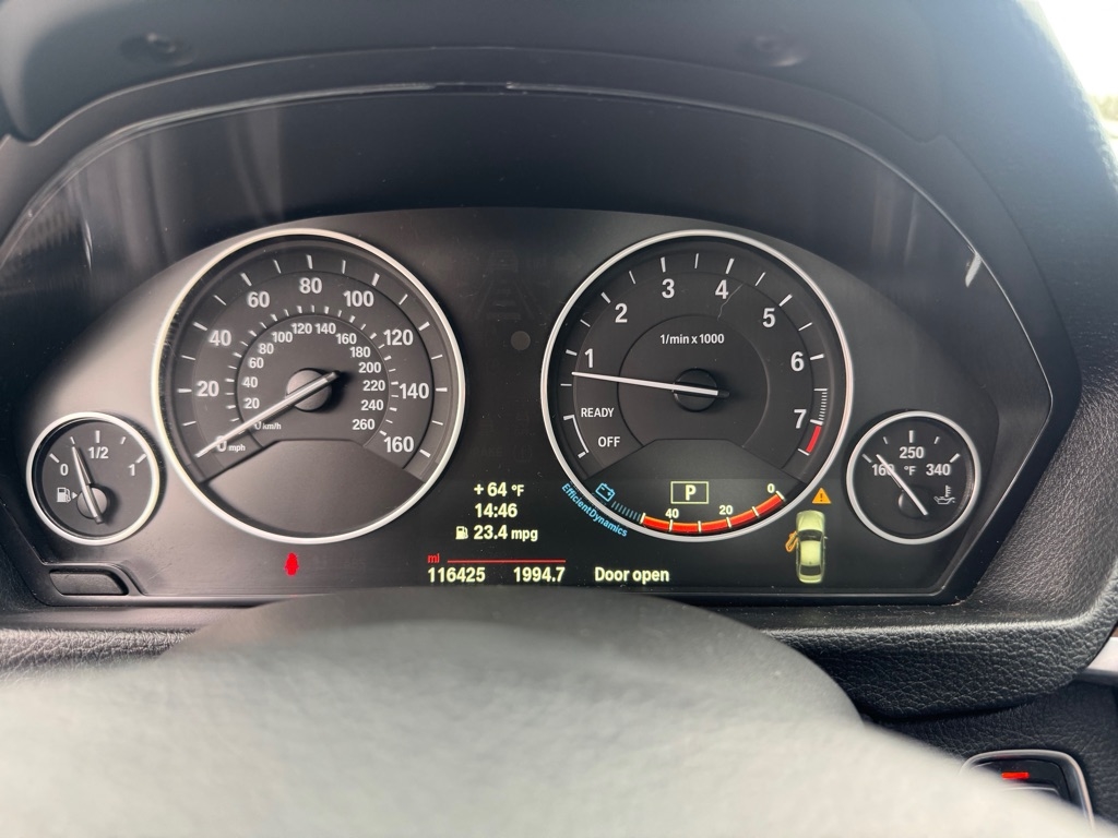 BMW 3-Series 328i xDrive Sedan 2014