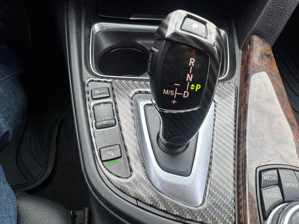 BMW 3-Series 328i xDrive Sedan 2014