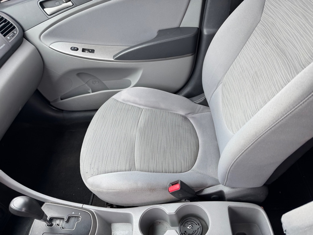 Hyundai Accent SE 4-Door 6A 2017