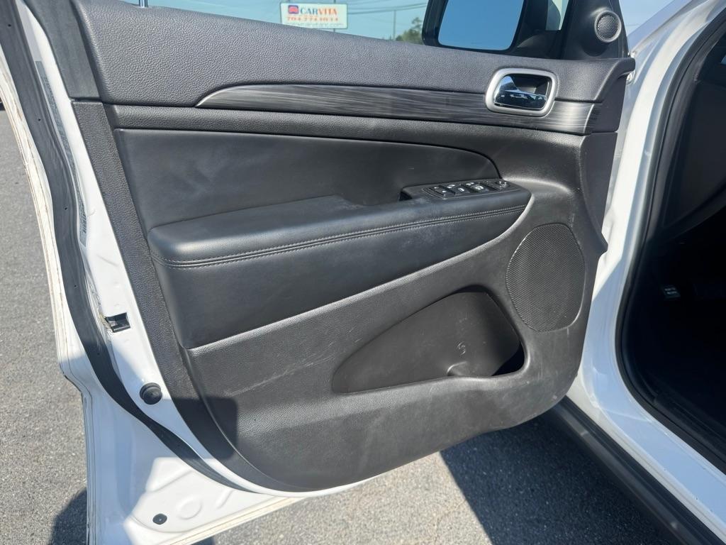 Jeep Grand Cherokee Laredo 2WD 2019