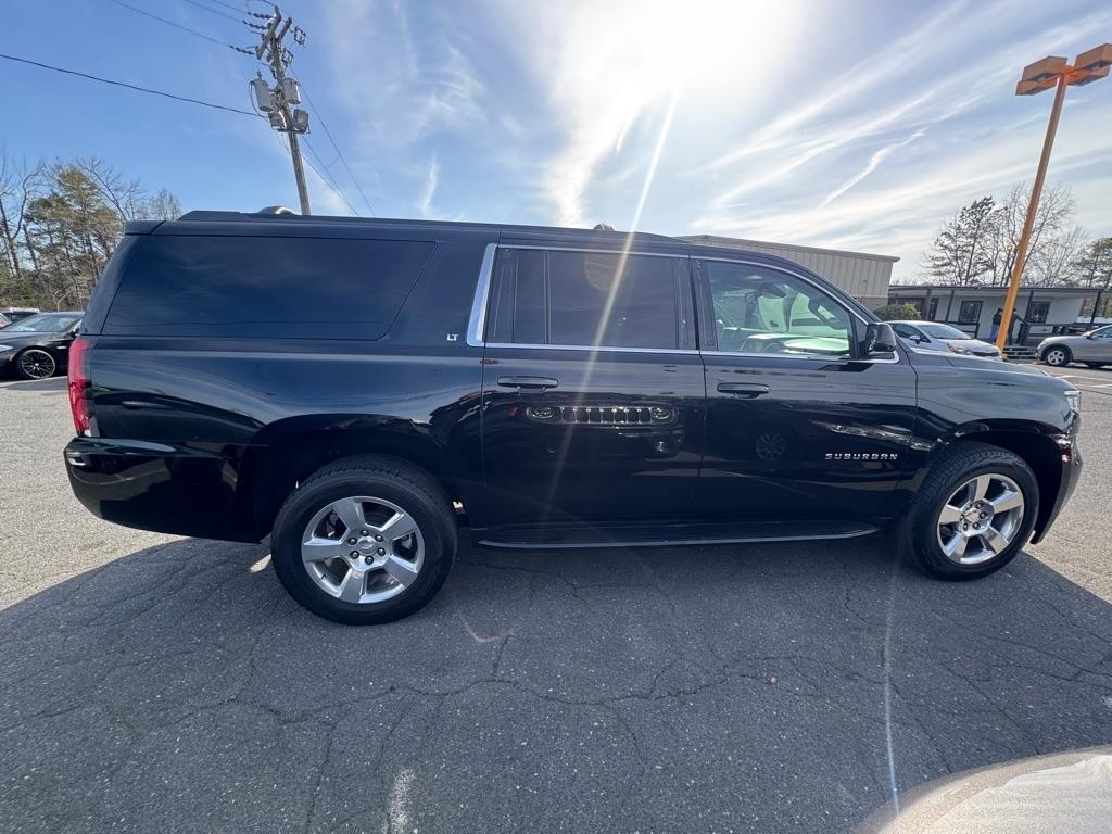 Chevrolet Suburban LT 1500 4WD 2015