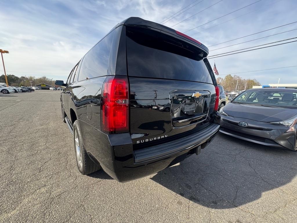Chevrolet Suburban LT 1500 4WD 2015