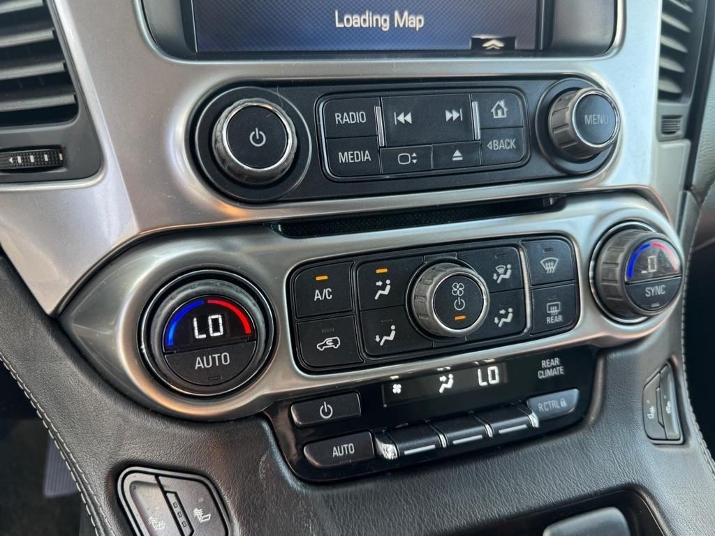 Chevrolet Suburban LT 1500 4WD 2015