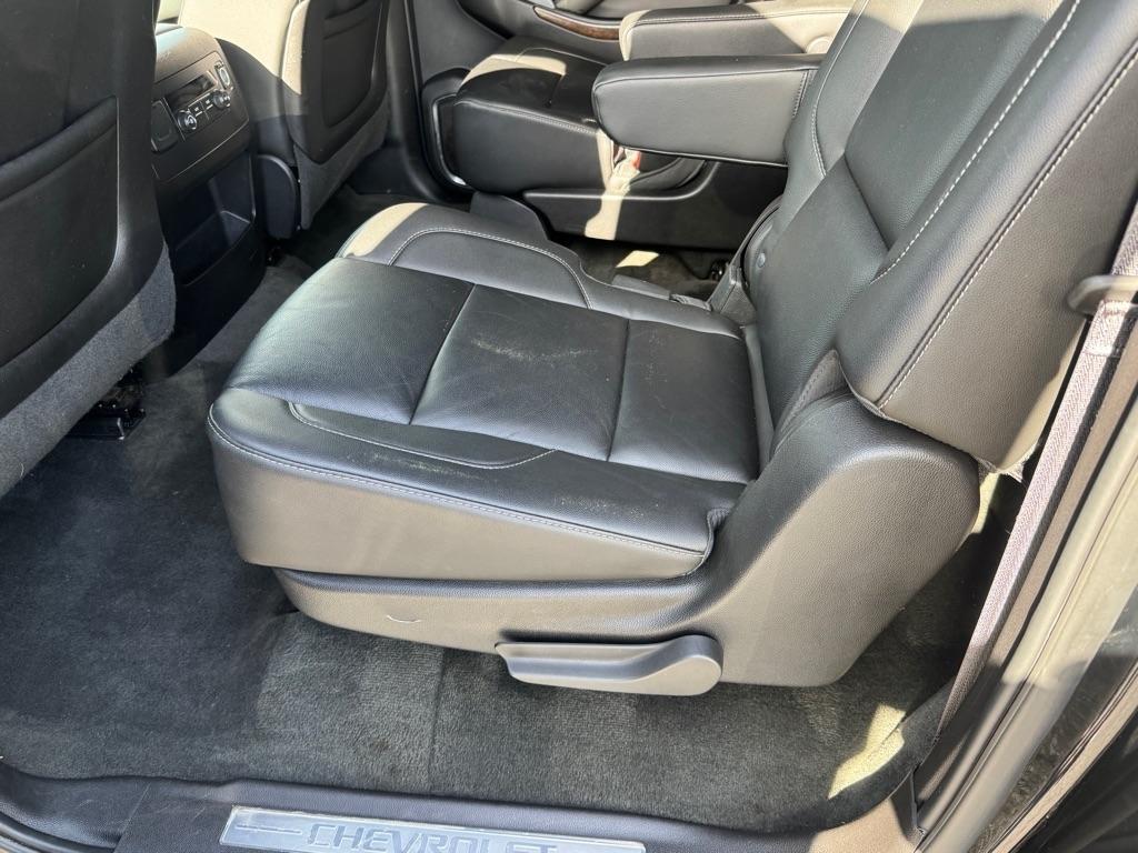 Chevrolet Suburban LT 1500 4WD 2015