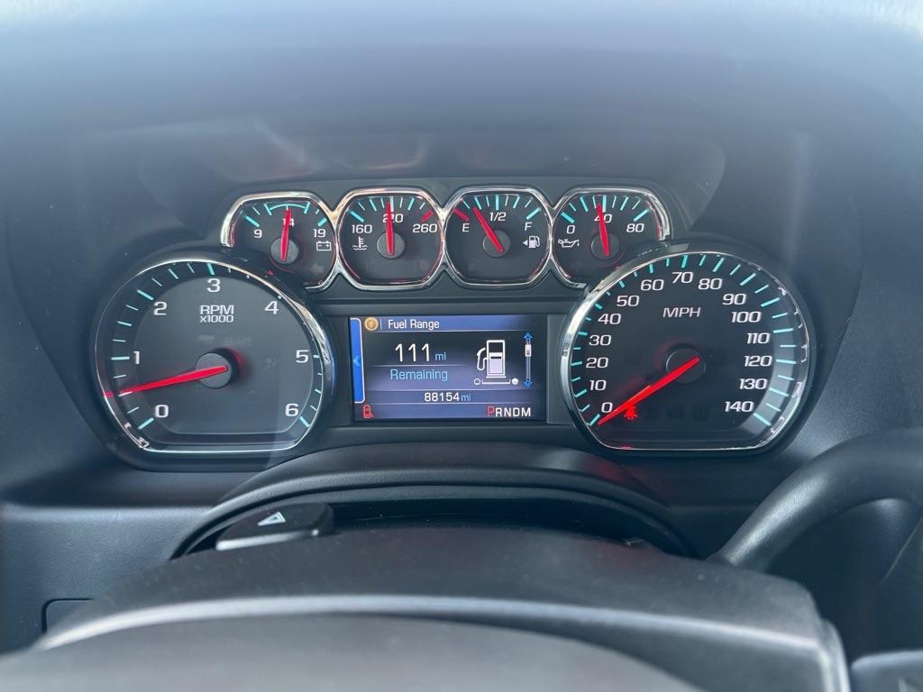 Chevrolet Suburban LT 1500 4WD 2015