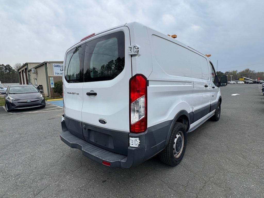 Ford Transit 150 Van Low Roof 60/40 Pass. 130-in. WB 2016