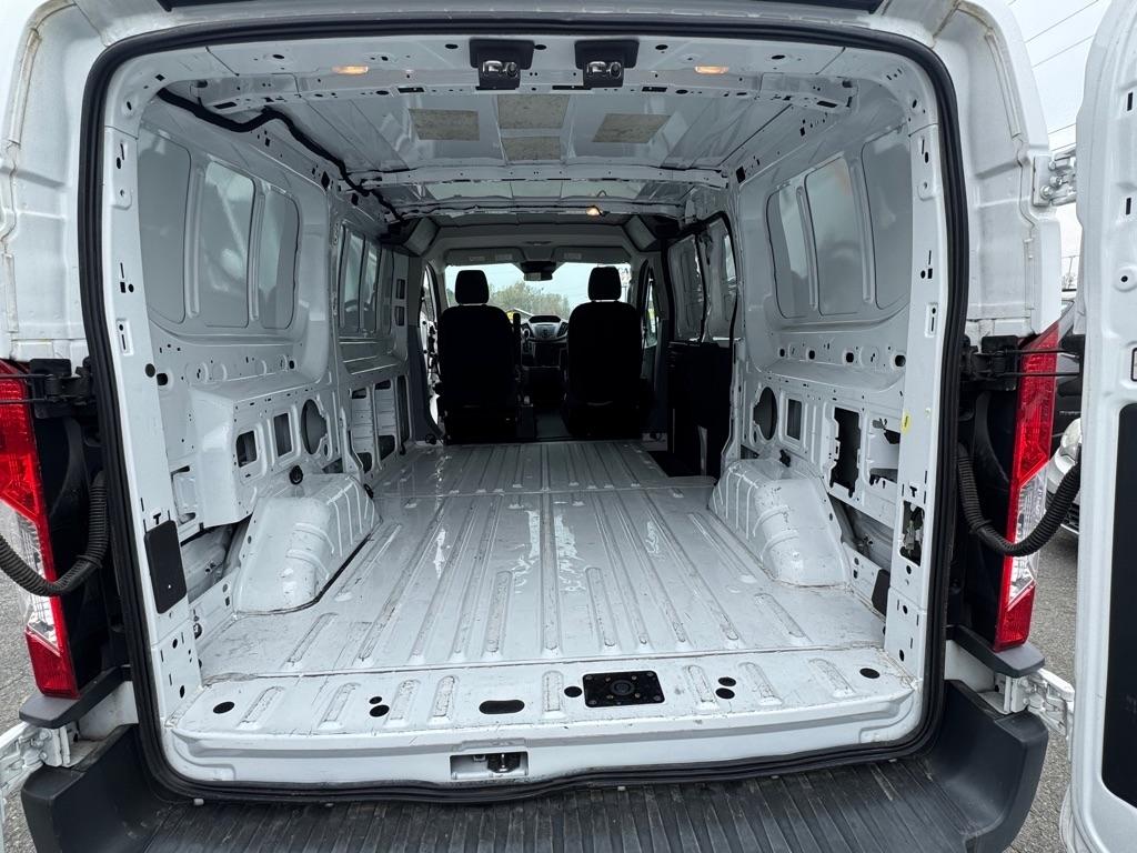 Ford Transit 150 Van Low Roof 60/40 Pass. 130-in. WB 2016