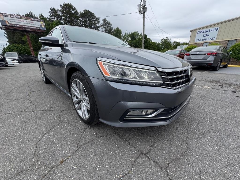 Volkswagen Passat SE 2018