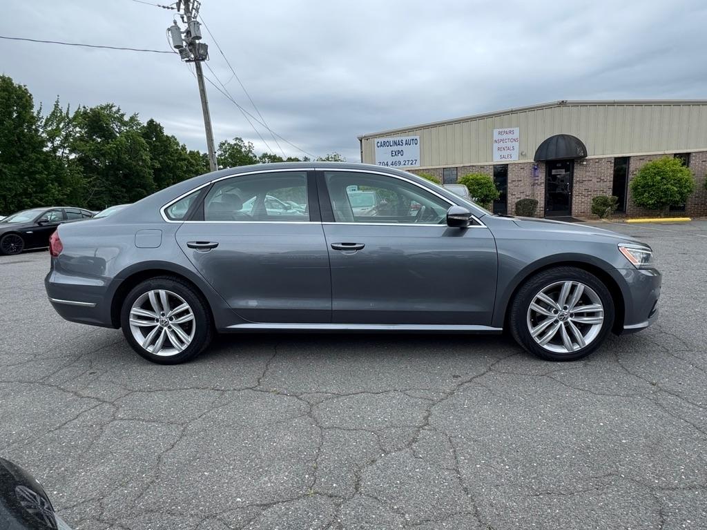 Volkswagen Passat SE 2018