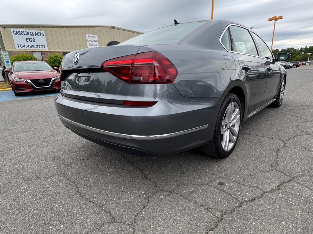 Volkswagen Passat SE 2018