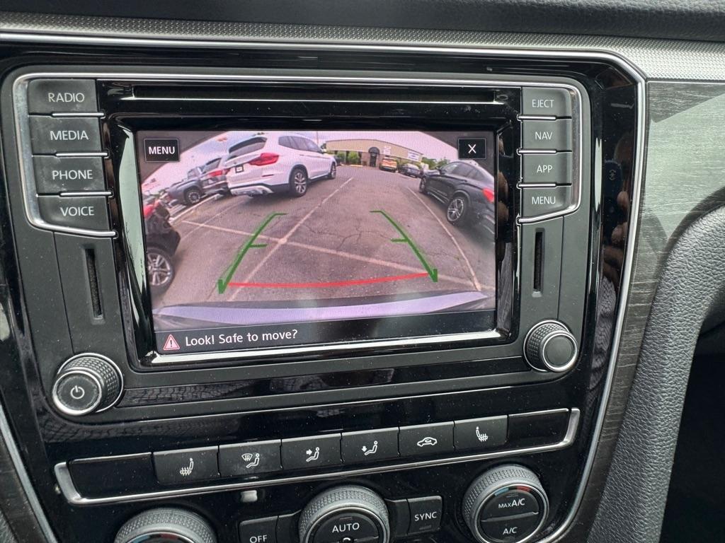 Volkswagen Passat SE 2018