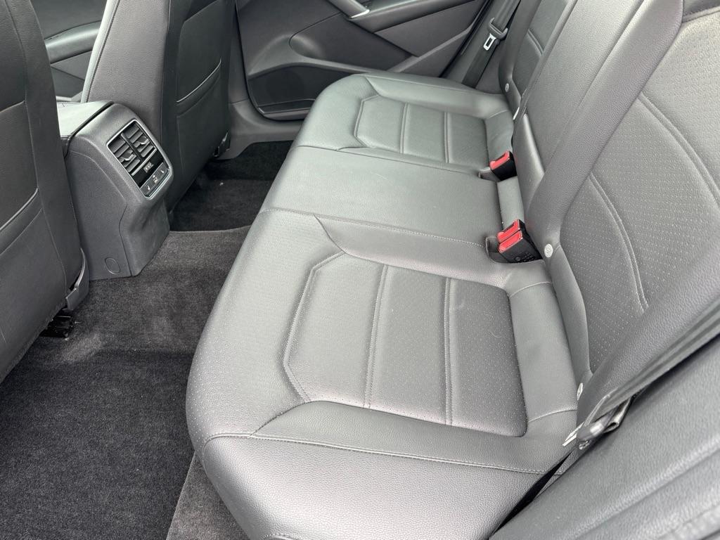 Volkswagen Passat SE 2018