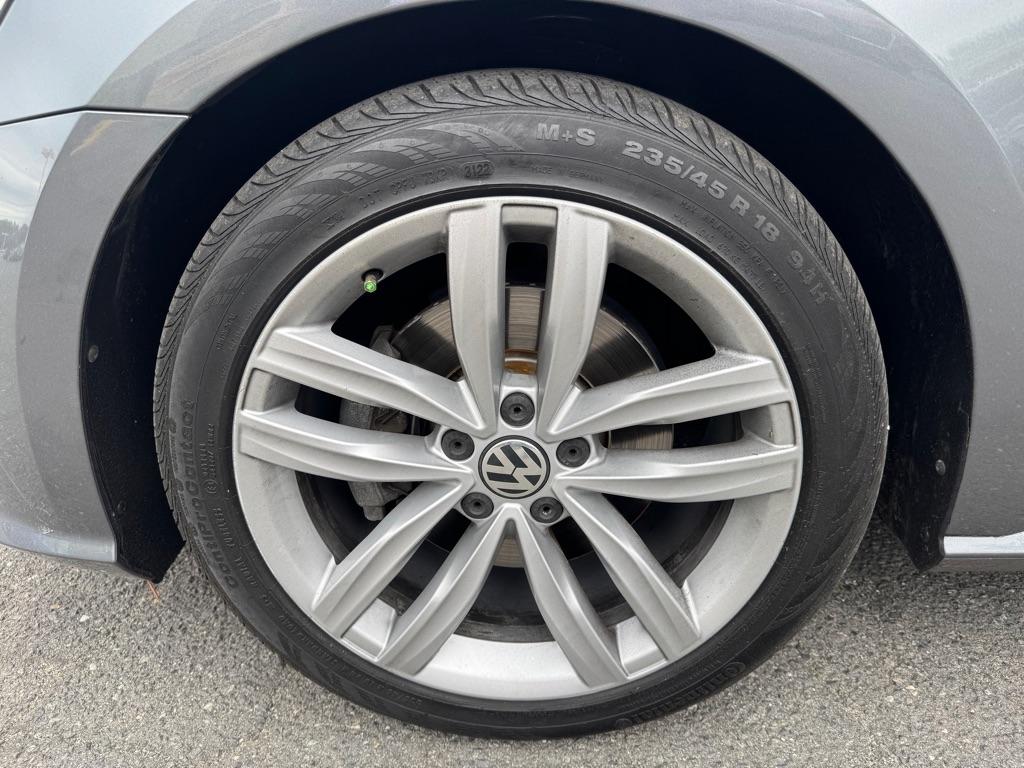 Volkswagen Passat SE 2018