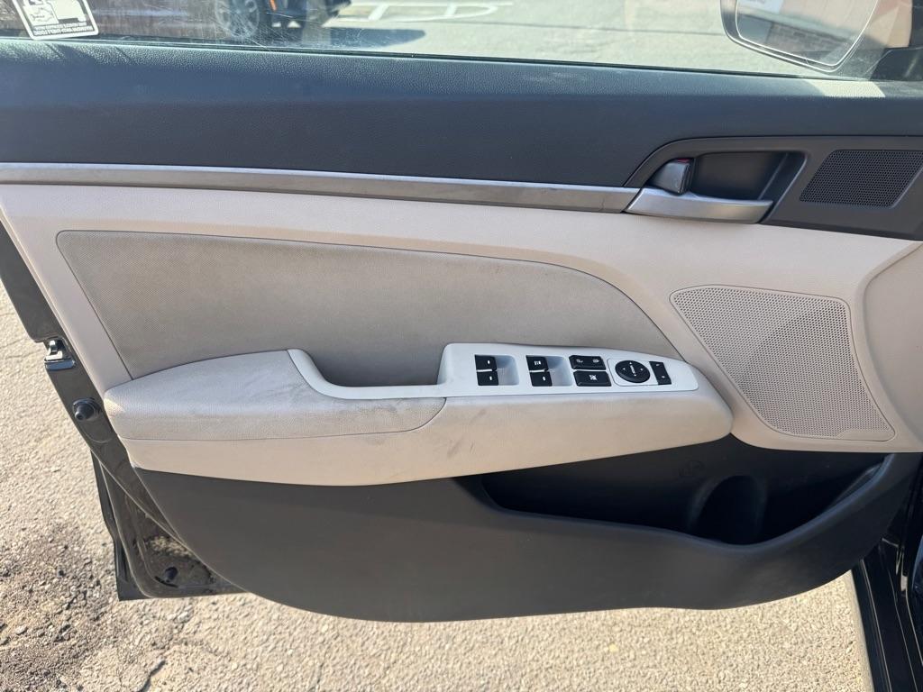 Hyundai Elantra Limited 2018