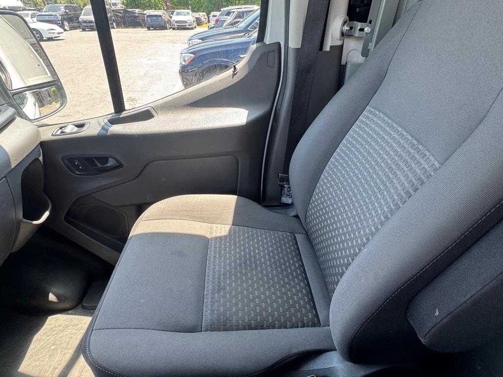 Ford Transit 150 Van Low Roof w/Sliding Pass. 130-in. WB 2020