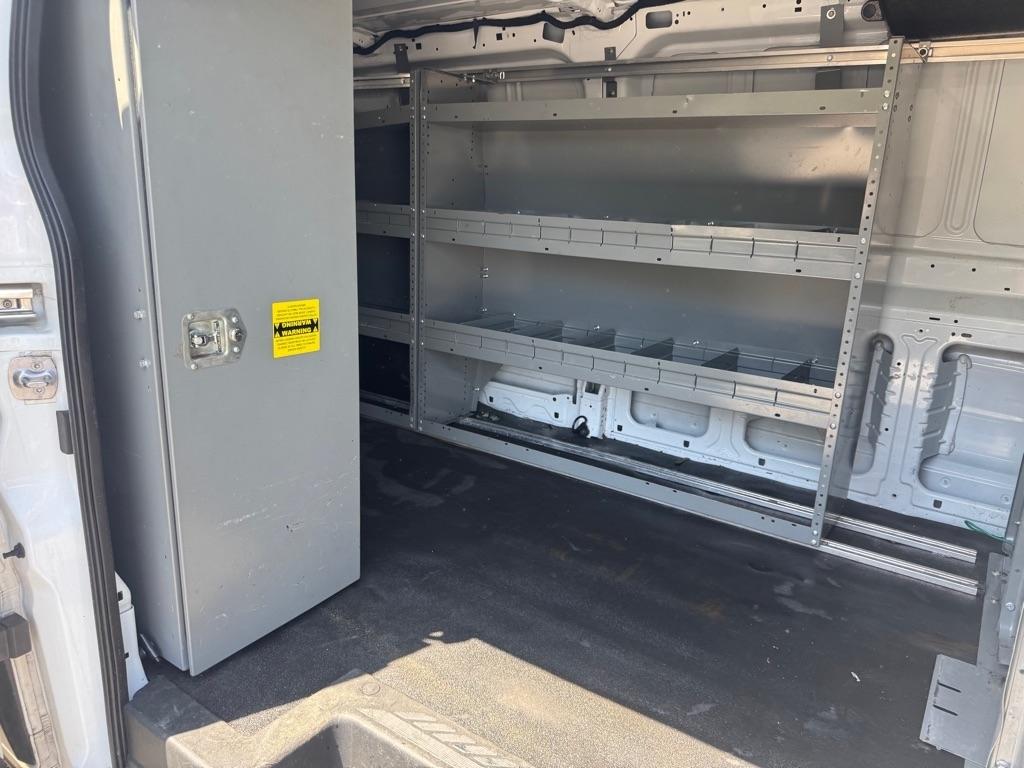 Ford Transit 150 Van Low Roof w/Sliding Pass. 130-in. WB 2020