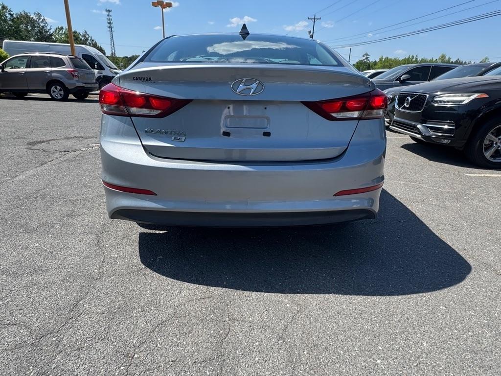 Hyundai Elantra Value Edition 6A 2017