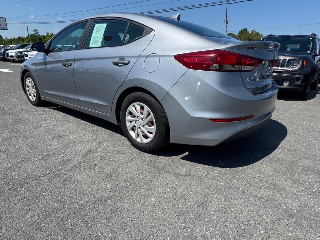 Hyundai Elantra Value Edition 6A 2017