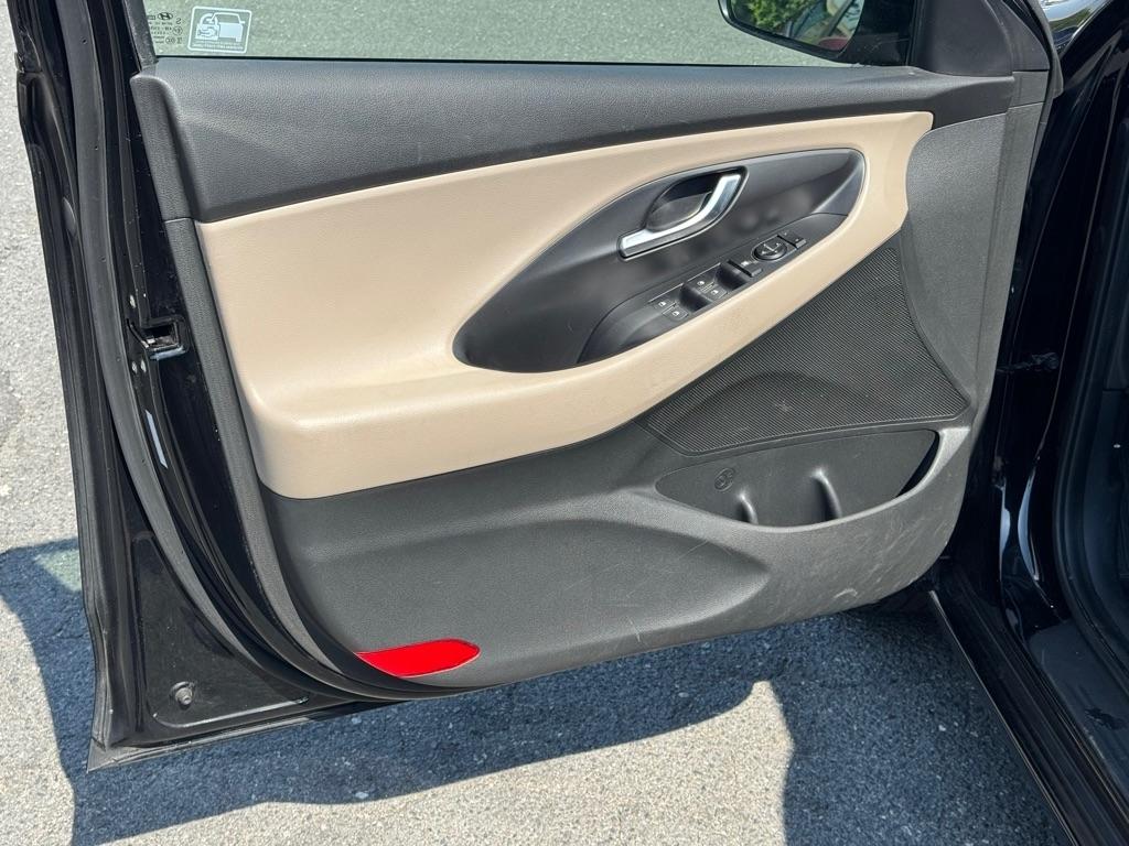 Hyundai Elantra GT  2018
