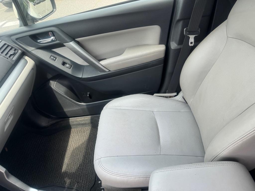 Subaru Forester 2.5i Limited 2015
