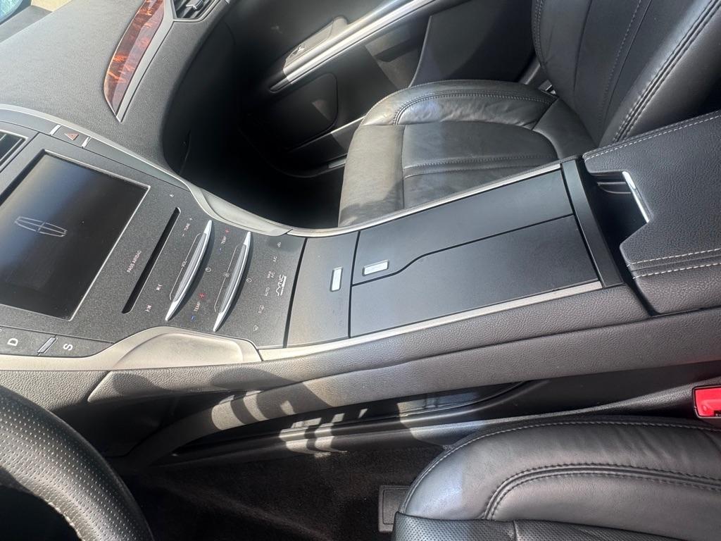 Lincoln MKZ  2013