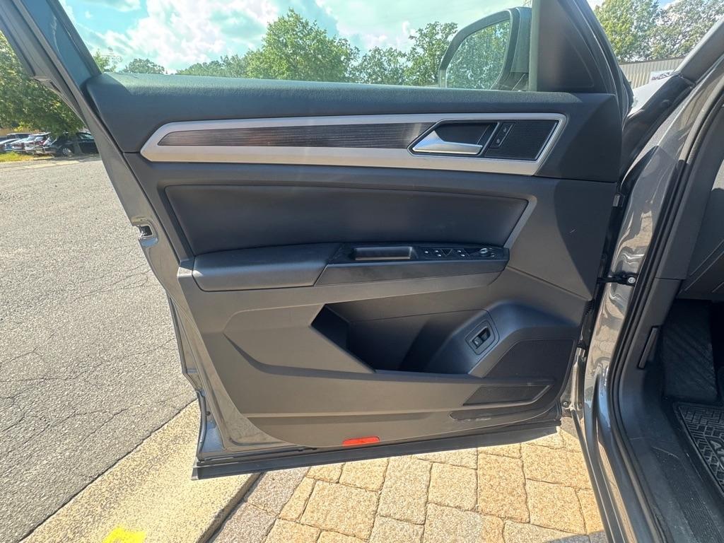 Volkswagen Atlas 3.6L V6 SE w/Technology 4MOTION 2019