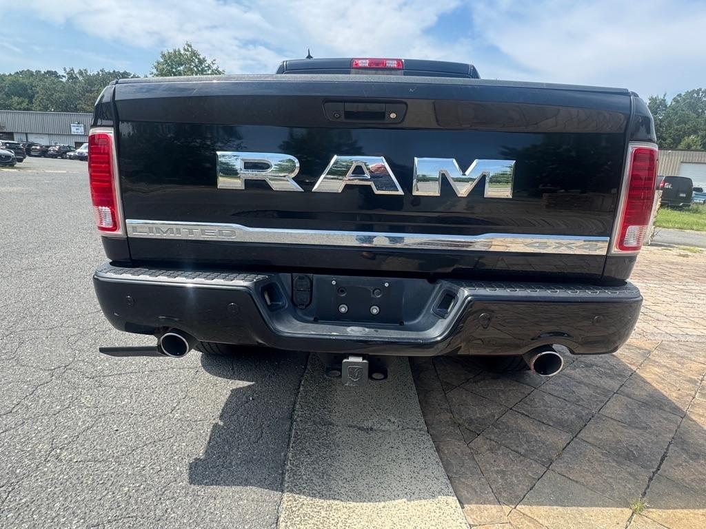 RAM 1500 Longhorn Crew Cab SWB 4WD 2016