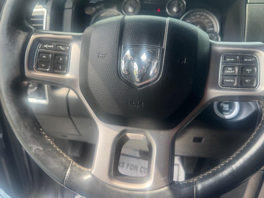 RAM 1500 Longhorn Crew Cab SWB 4WD 2016