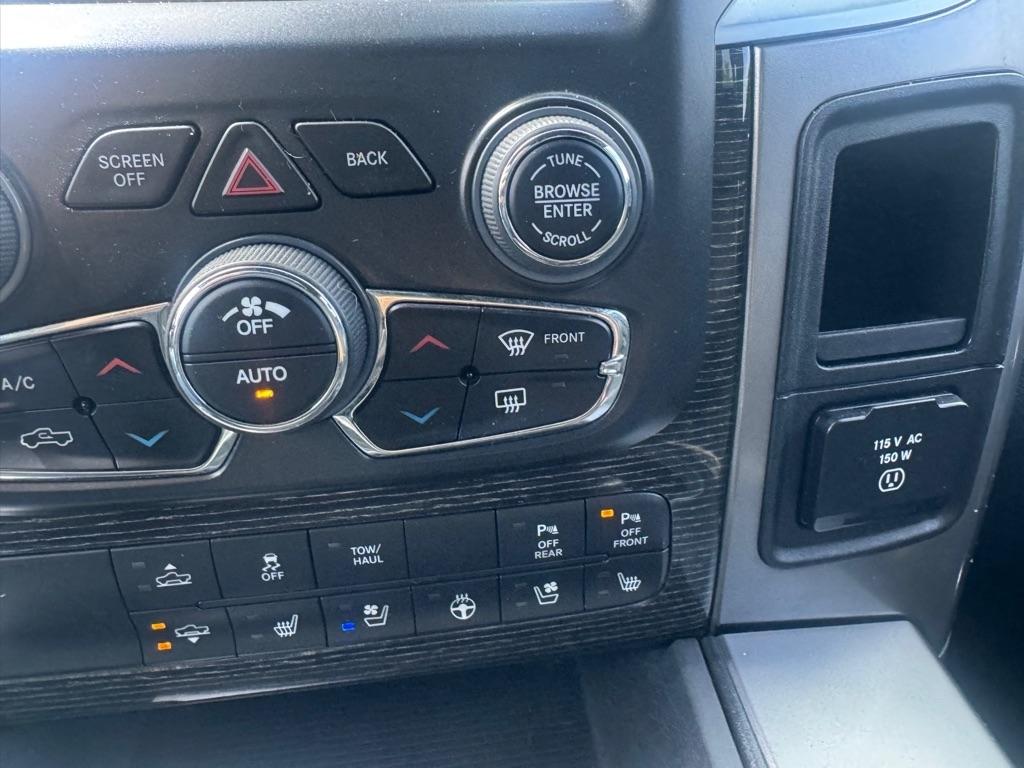 RAM 1500 Longhorn Crew Cab SWB 4WD 2016