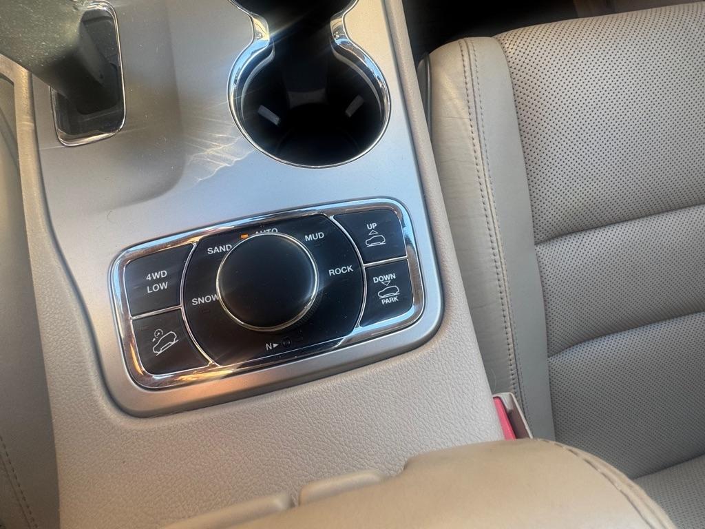 Jeep Grand Cherokee 4WD 4dr Overland 2015