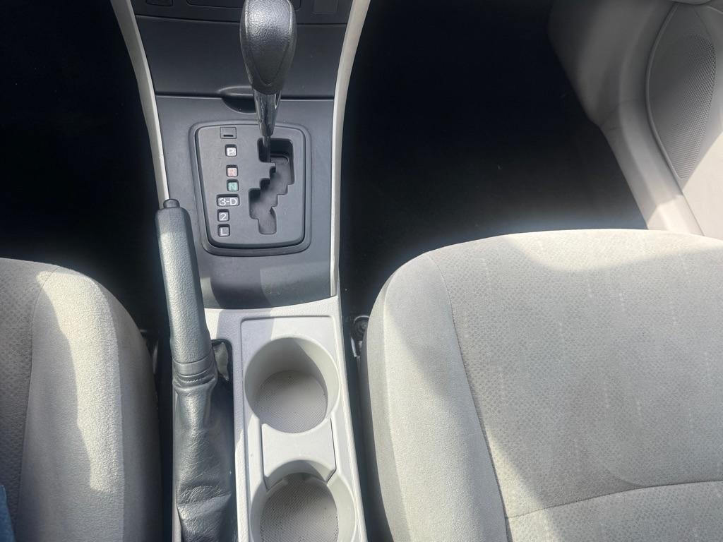 Toyota Corolla S 5-Speed MT 2013