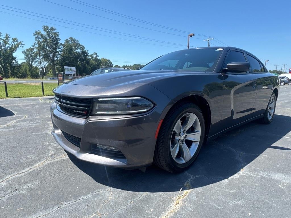 Dodge Charger 4dr Sdn SXT RWD 2015