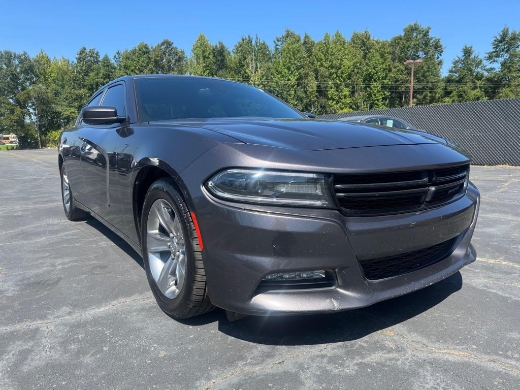 Dodge Charger 4dr Sdn SXT RWD 2015