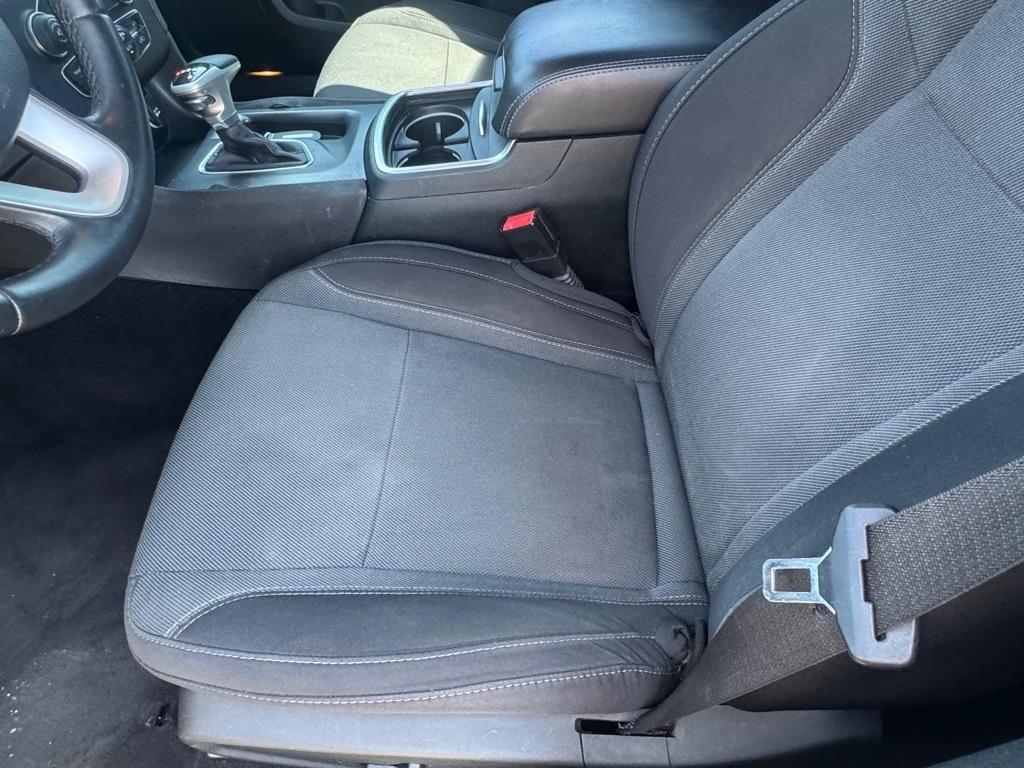 Dodge Charger 4dr Sdn SXT RWD 2015