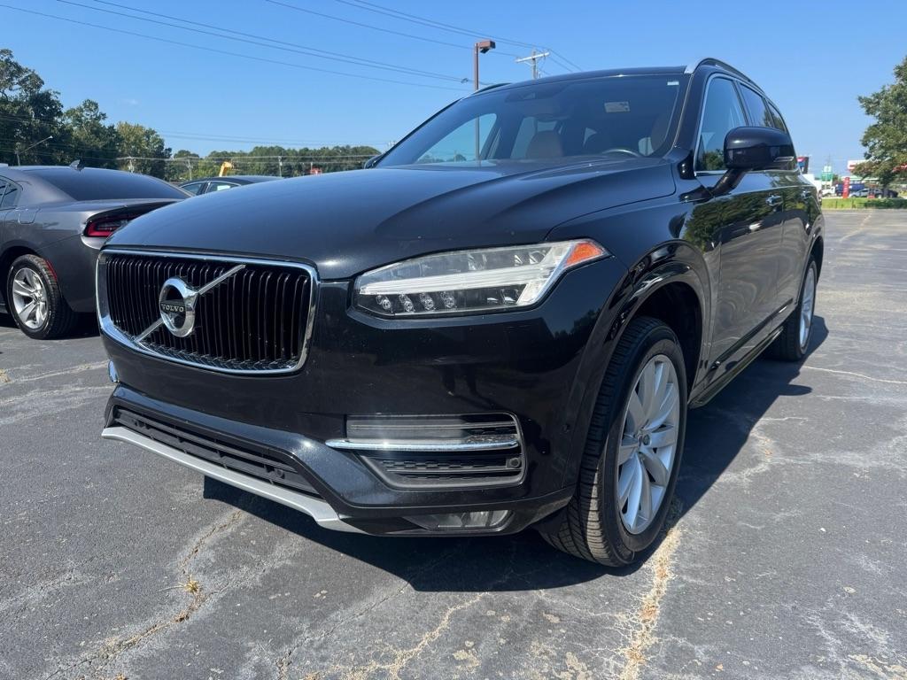 Volvo XC90 T6 AWD 7-Passenger Momentum 2017