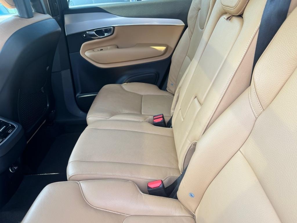 Volvo XC90 T6 AWD 7-Passenger Momentum 2017