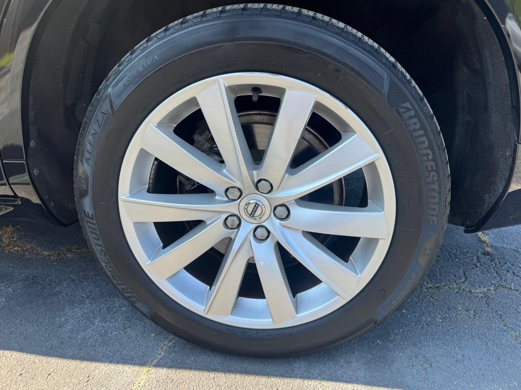 Volvo XC90 T6 AWD 7-Passenger Momentum 2017
