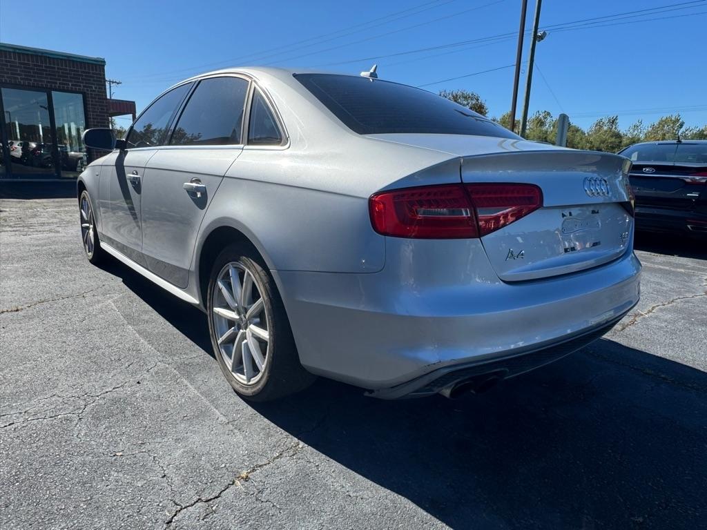 Audi A4 4dr Sdn Auto quattro 2.0T Premium 2015
