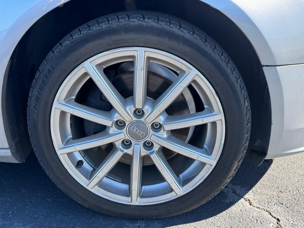 Audi A4 4dr Sdn Auto quattro 2.0T Premium 2015