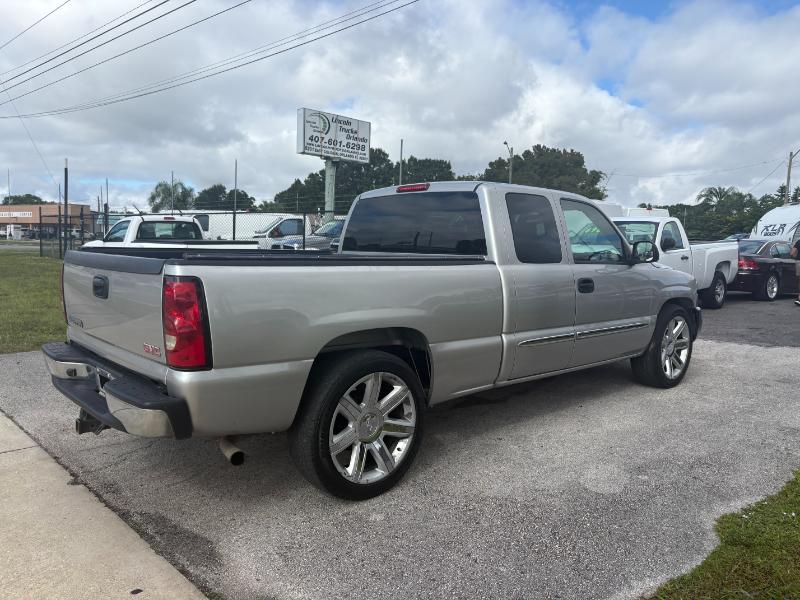 GMC Sierra 1500 SL Ext. Cab 2WD 2006 GMC Sierra 1500 SL Ext. Cab 2WD 2006