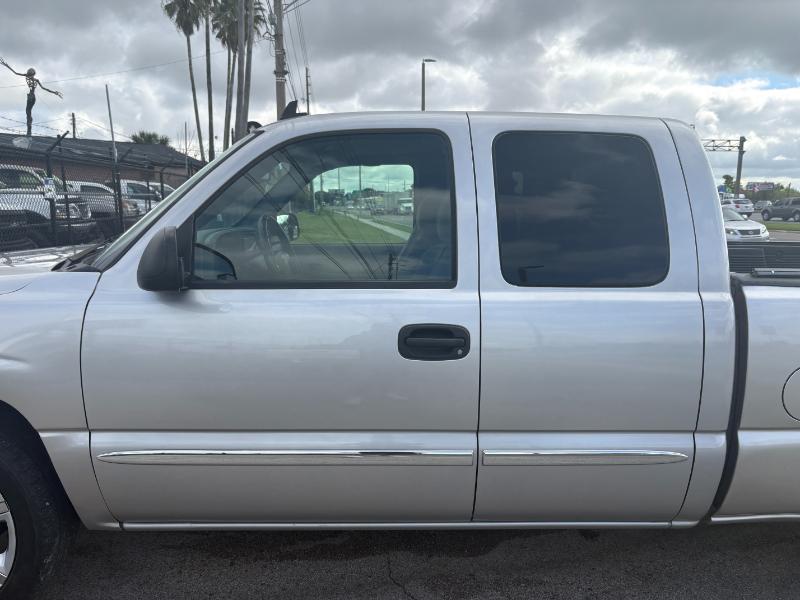 GMC Sierra 1500 SL Ext. Cab 2WD 2006 GMC Sierra 1500 SL Ext. Cab 2WD 2006