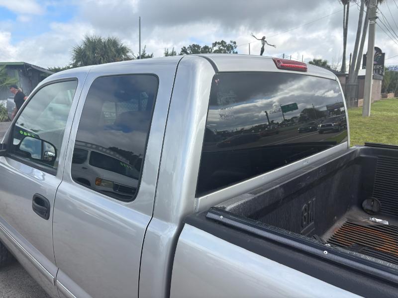 GMC Sierra 1500 SL Ext. Cab 2WD 2006 GMC Sierra 1500 SL Ext. Cab 2WD 2006